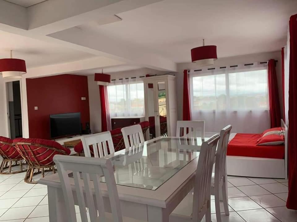 Appartements Andrian Location Antananarywa Zewnętrze zdjęcie
